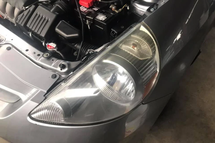 Expert Headlight Cleaning